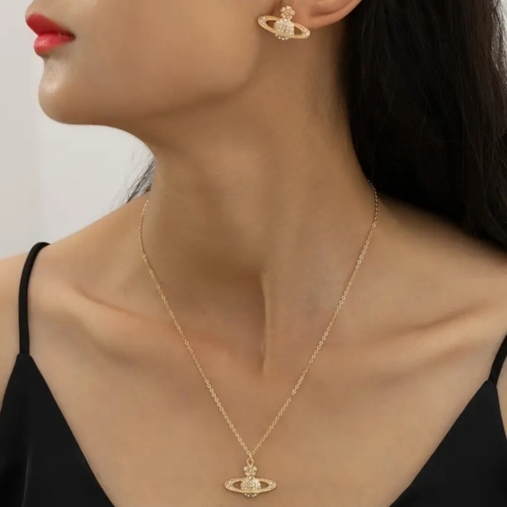 New Planet Rhinstone Necklace Goldtone W/Pave' Crystals Luxury Designer Look